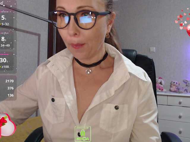 RussellTara live cam on BongaCams