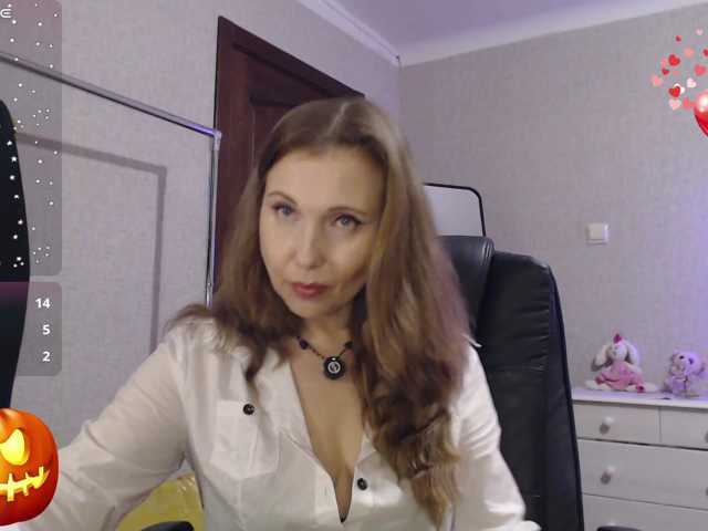 RussellTara live cam on BongaCams