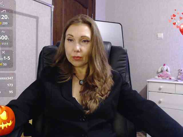 Model: RussellTara