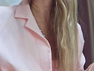 Love-Blondi Porn Show
