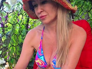 Blondi-Love Porn Show