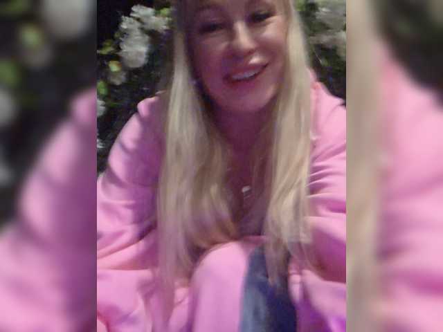 Love-Blondi
