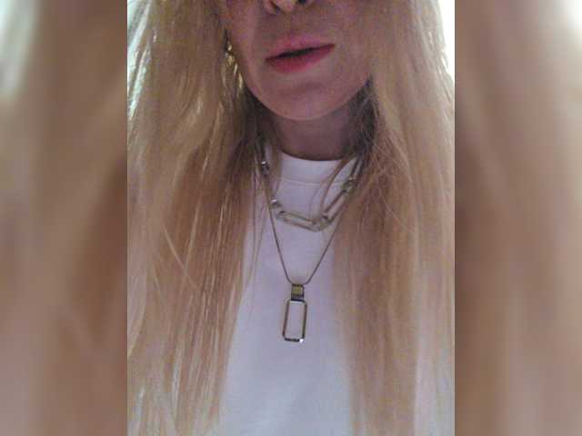 Love-Blondi