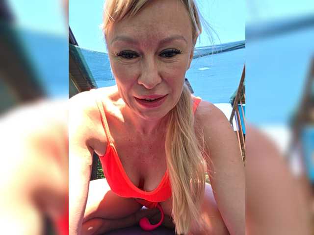 TerriRose live cam on BongaCams