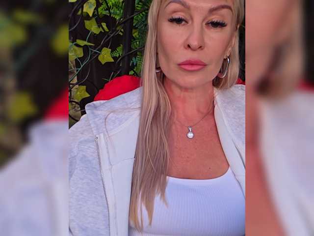 Love-Blondi