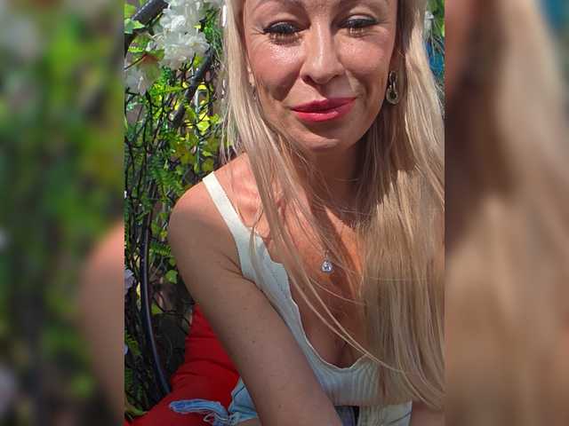 Love-Blondi