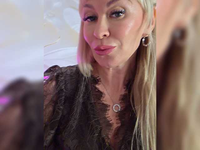 Love-Blondi