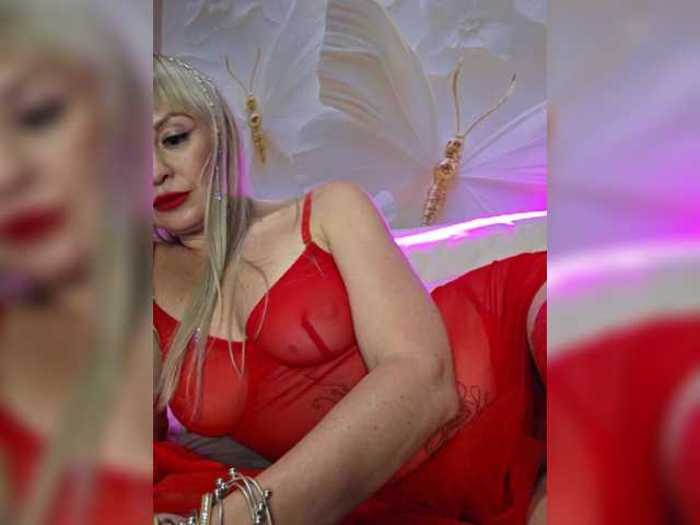 _Love-Blondi live webcam show
