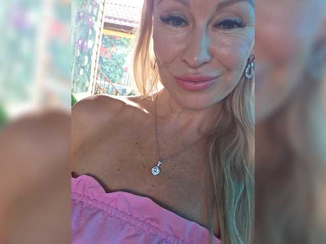 Love-Blondi