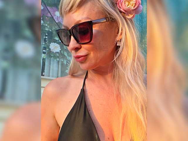 Love-Blondi