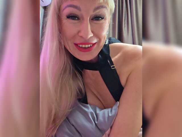Love-Blondi