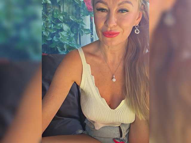 Love-Blondi