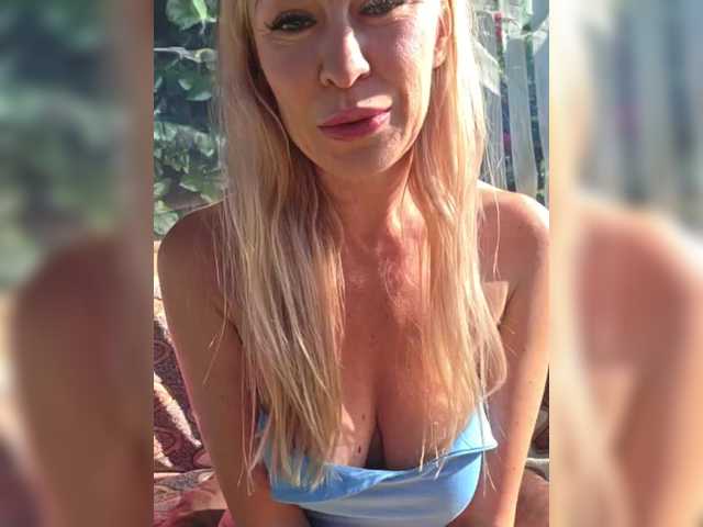 _Love-Blondi live webcam show
