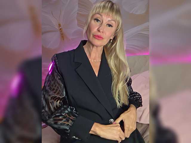 Love-Blondi