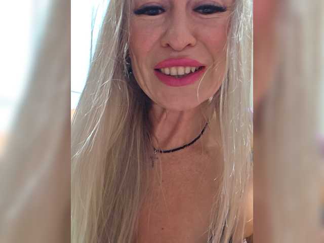 Love-Blondi