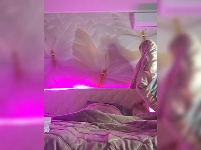 Love-Blondi live cam preview