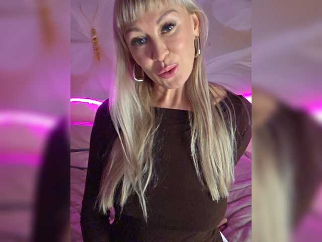 Love-Blondi