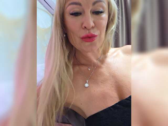 Love-Blondi