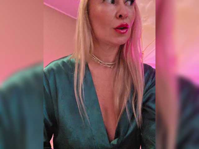 _Love-Blondi live webcam show