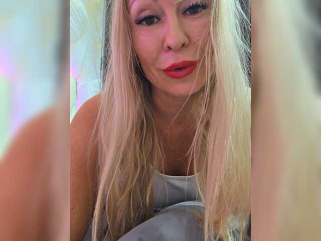 Love-Blondi