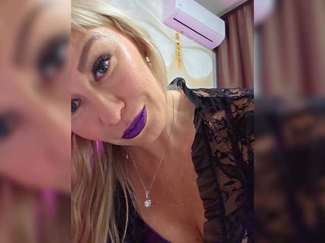 Love-Blondi
