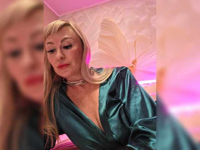 _Love-Blondi live webcam show