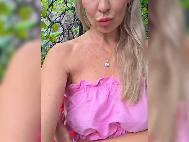 Love-Blondi