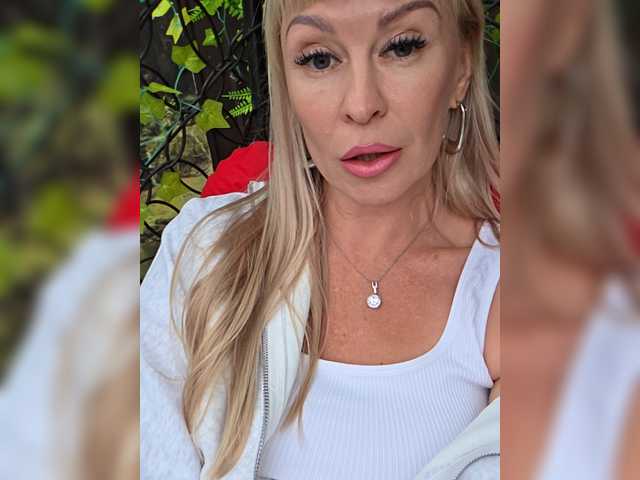 Love-Blondi