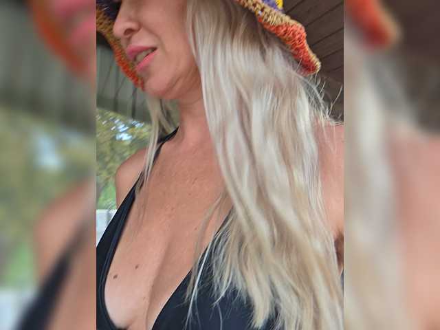 TerriRose live cam on BongaCams