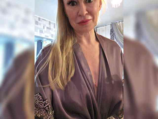 -Love-blondi webcam