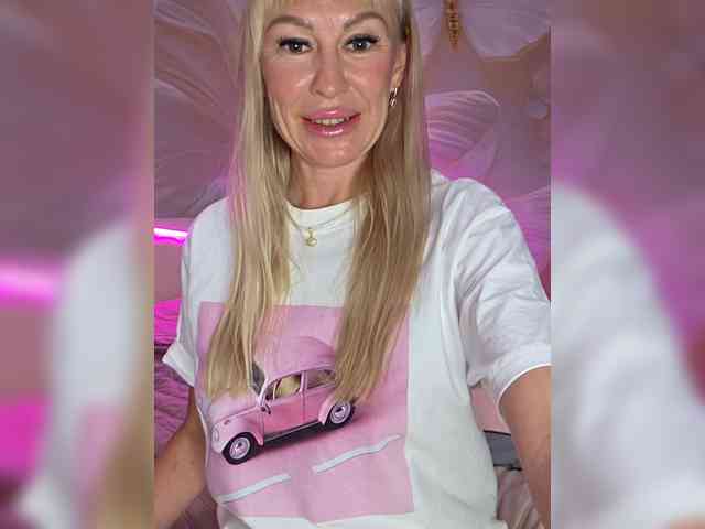 _Love-Blondi webcam