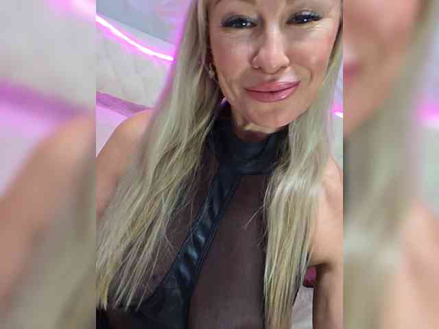 Love-Blondi webcam