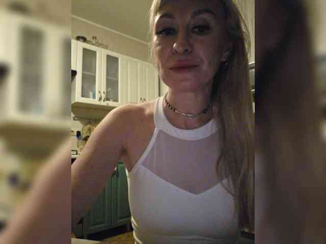 -Love-blondi webcam