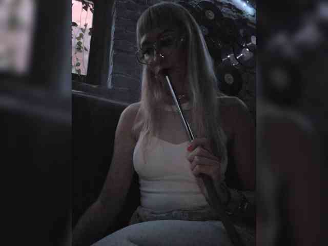 -Love-blondi webcam