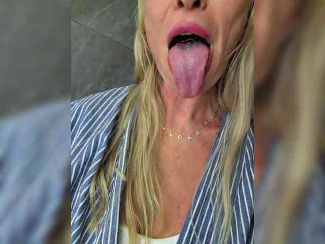 _Love-Blondi webcam