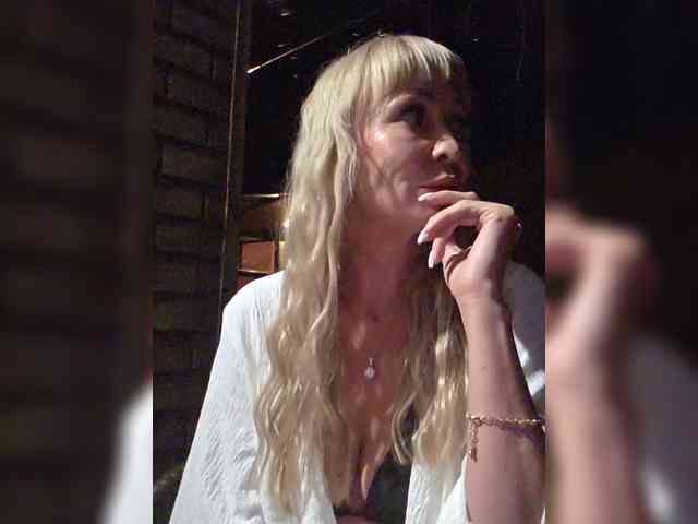 Love-Blondi webcam