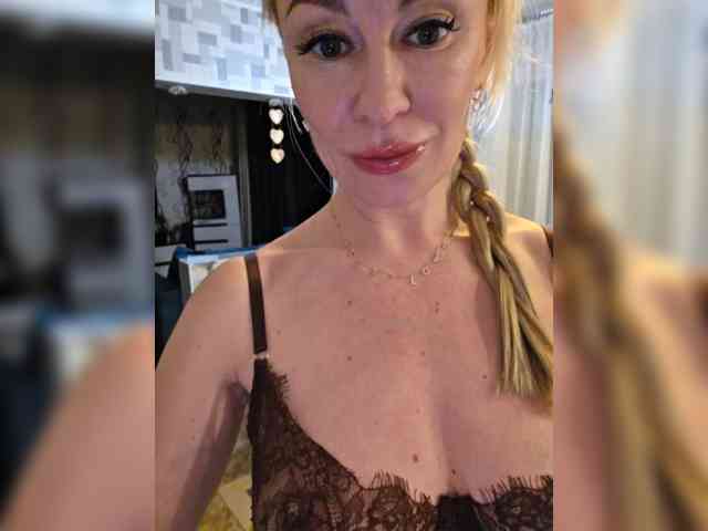 -Love-blondi webcam