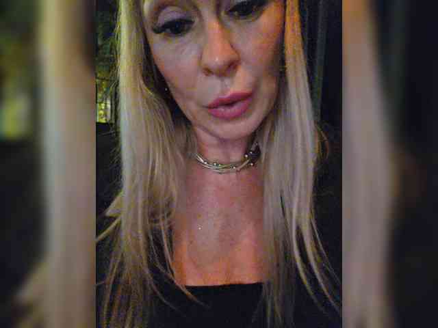 _Love-Blondi webcam