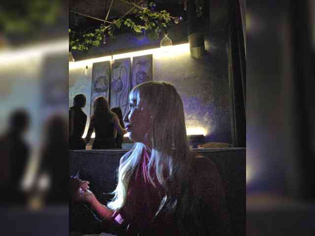 _Love-Blondi webcam