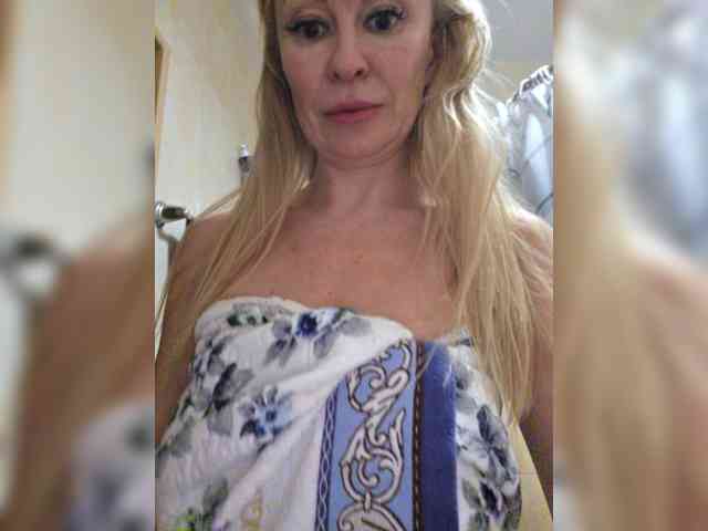 -Love-blondi webcam