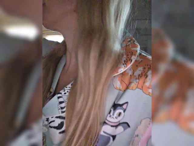 -Love-blondi webcam
