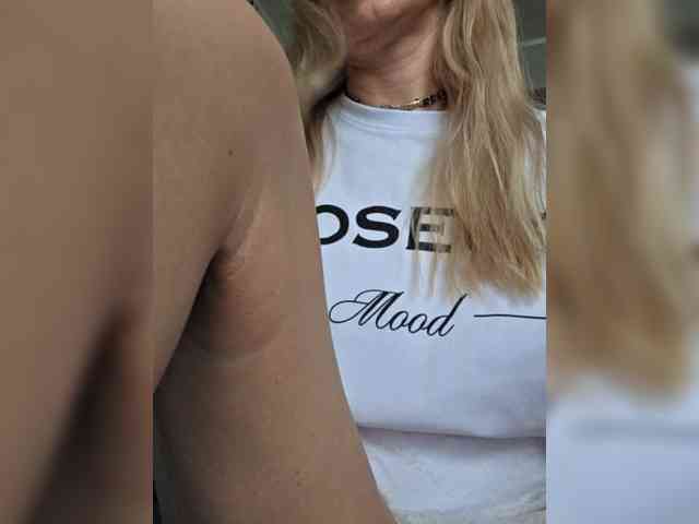 -Love-blondi webcam