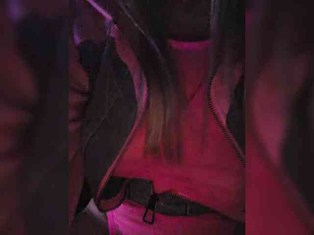 -Love-blondi webcam