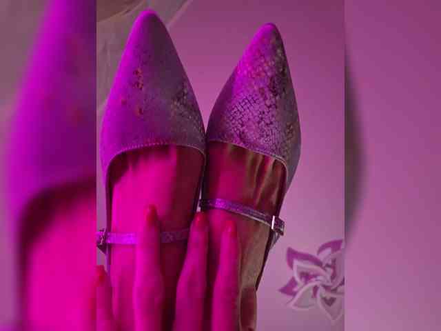 -Love-blondi webcam