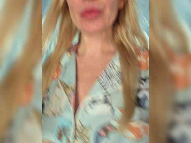 -Love-blondi webcam