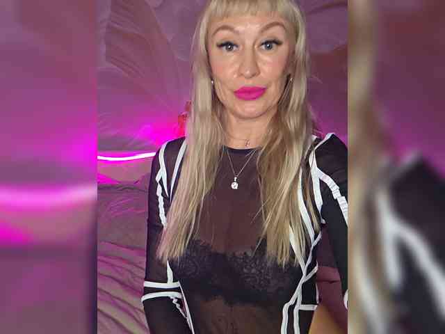 Love-Blondi webcam