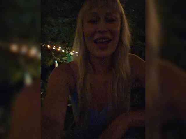 _Love-Blondi webcam