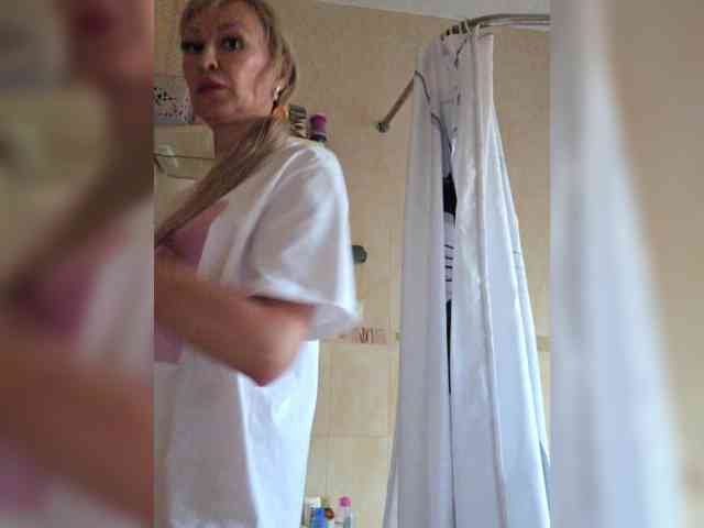 _Love-Blondi webcam