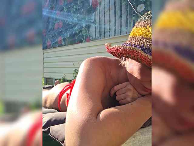 Love-Blondi webcam