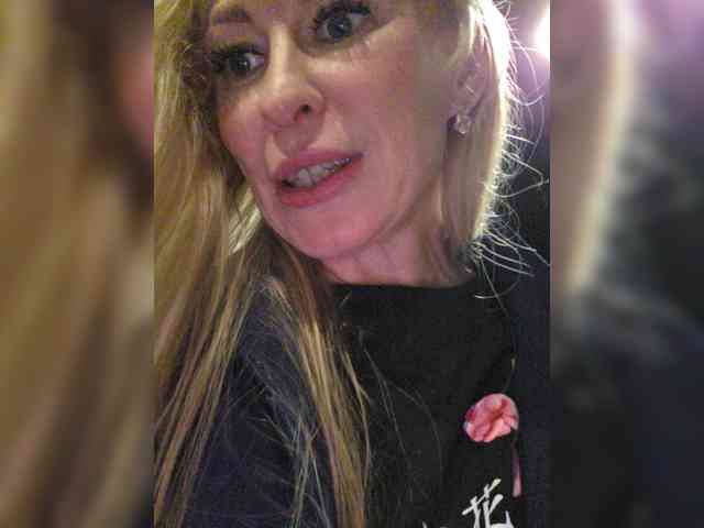 -Love-blondi webcam